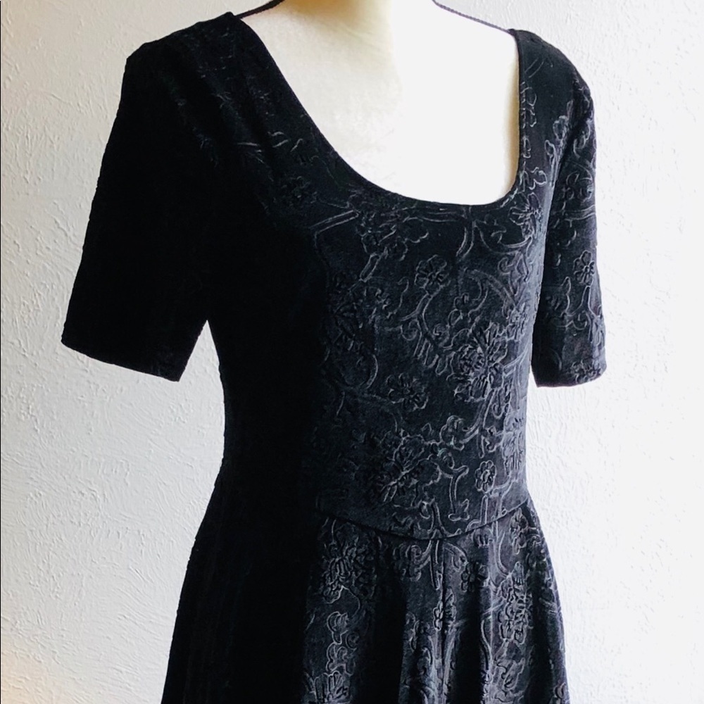 BLACK FLOCKED SKATER DRESS, NWT